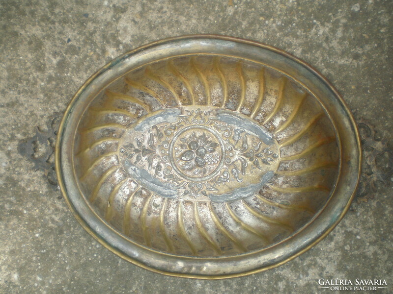 Art Nouveau metal bowl, from old times, (found condition)