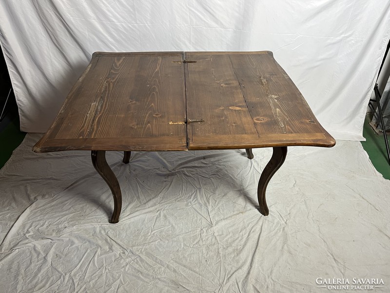 Antique bieder table with drawers