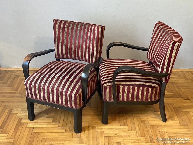 2 French art deco armchairs with classic covers