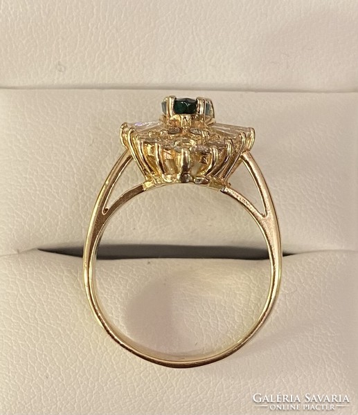 Vintage 14 carat gold ring with real emeralds and diamonds!