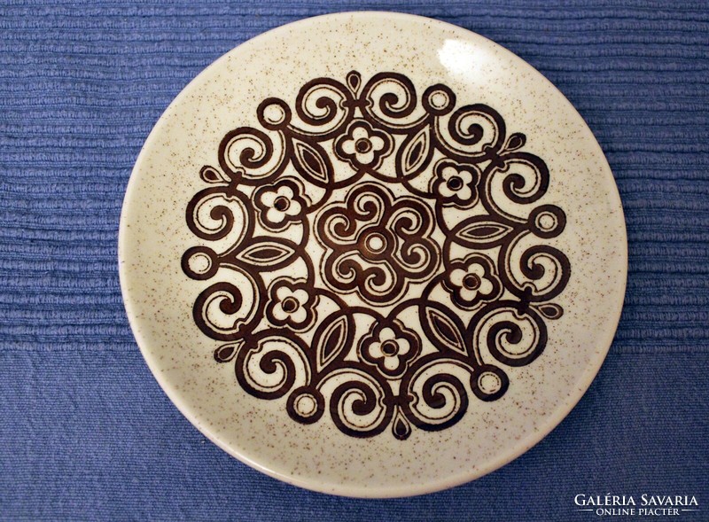 Vintage retro biltons ceramic Celtic rose pattern tea cake side plates