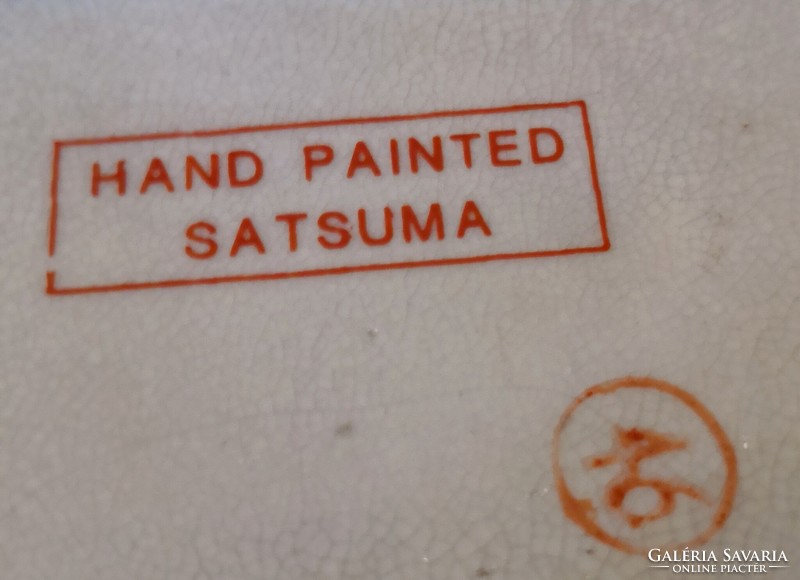 Dt/273. Antique hand-painted Satsuma porcelain tray