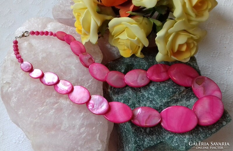 Beautiful pink shell necklace