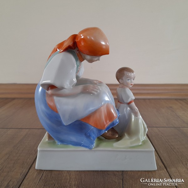 Antique zsolnay mother with her baby shingle figurine