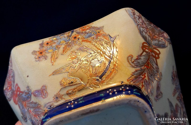 Dt/273. Antique hand-painted Satsuma porcelain tray