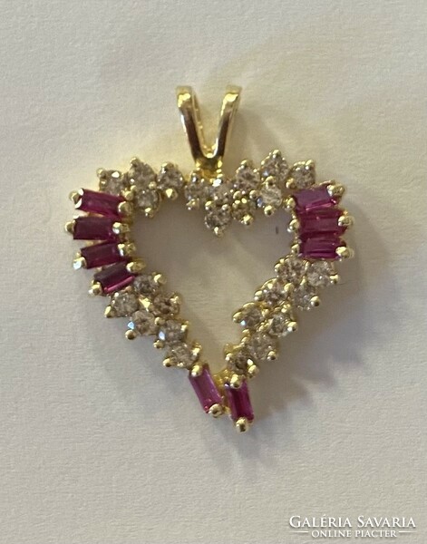 Vintage gold heart pendant with real rubies and diamonds!
