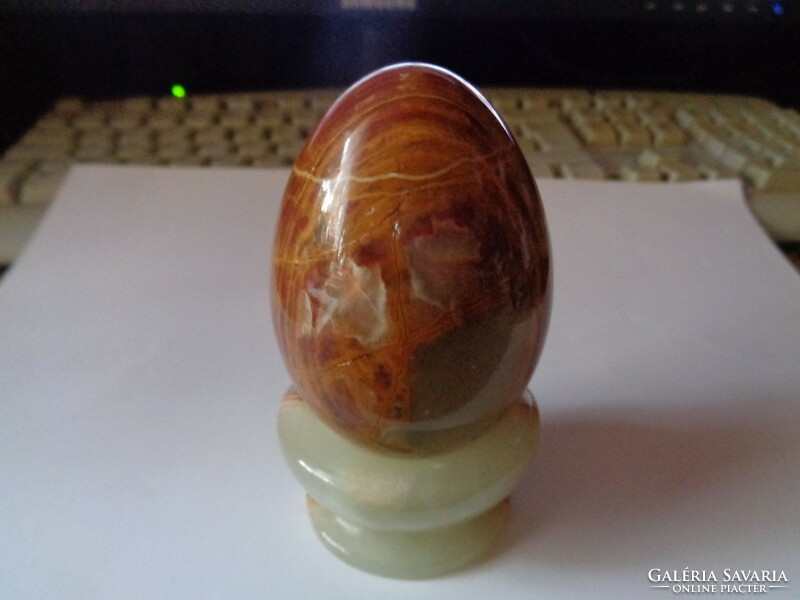 Alabaster, egg, with holder, 7 and 5 cm