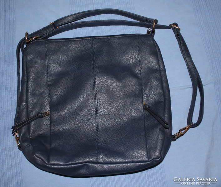 Large women's shoulder bag