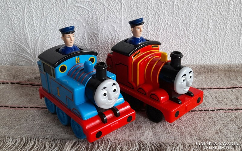 Thomas és James "Száguldó mozdony"  2 db