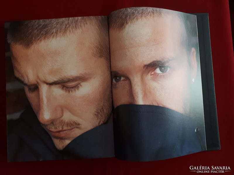 David Beckham: My World angol nyelvű életrajz és fotóalbum