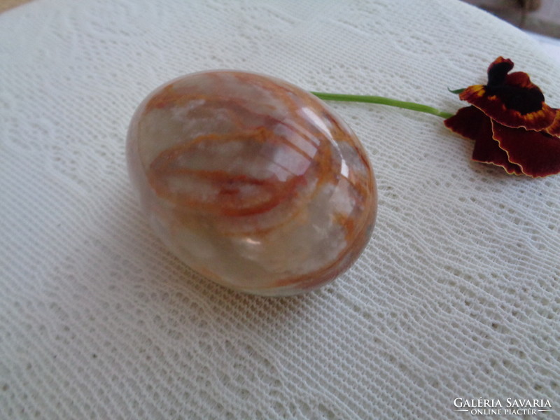 Alabástrom , esztergált  tojás  , 7 cm