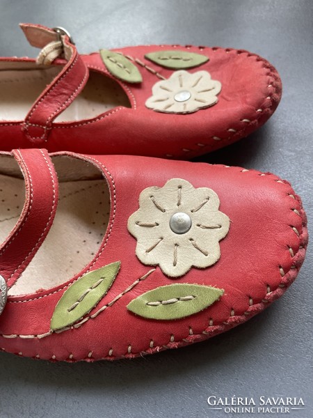 English moshulu buttery soft pure leather, wonderful flower appliqué shoes - size 41