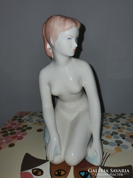 Art deco old female nude statue from Aqcincum 22 cm