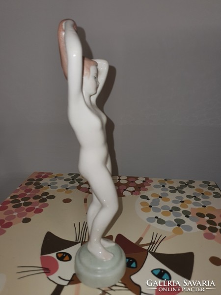 Aquincum porcelain statue female nude 22 cm