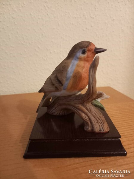 Robin by leonardo hand painted bird porcelain with original box