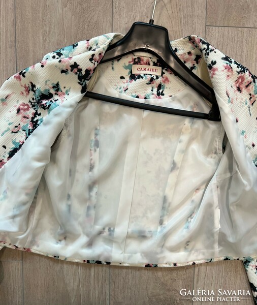 Camaïeu-lined patterned small blazer