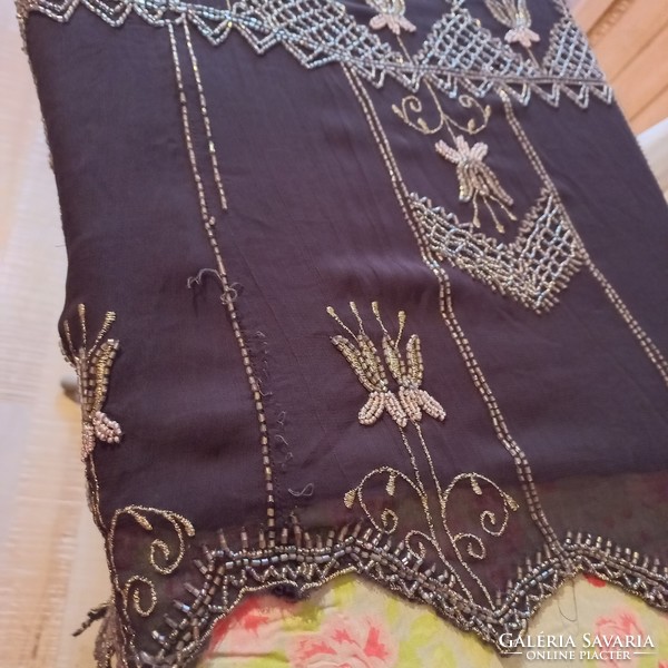 Dreamy dress/tunic embroidered with pearls