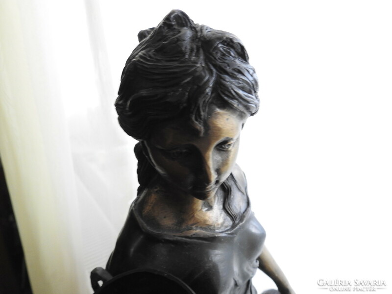 Bronz szobor 67 cm! Nő kosárral