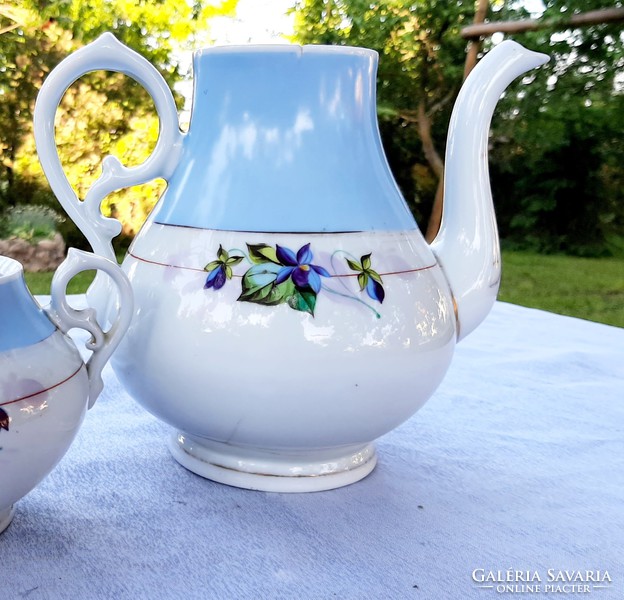 Biedermeier violet jug