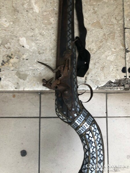 Turkish, Balkan Janissary flintlock rifle, mother-of-pearl inlay, 150 cm, xviii. No. Beginning