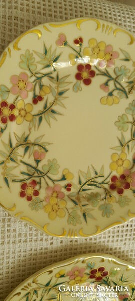 Zsolnay cake plate