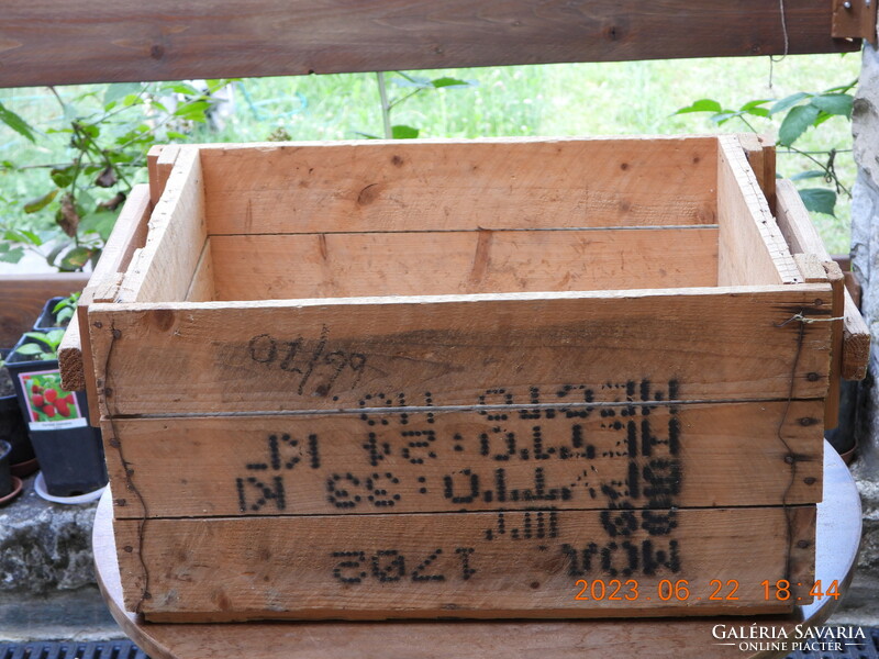 Old Russian (cccp) ammunition box