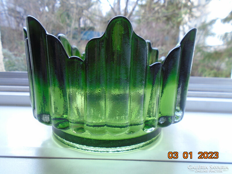 Aseda sweden modern green heavy thick glass bowl