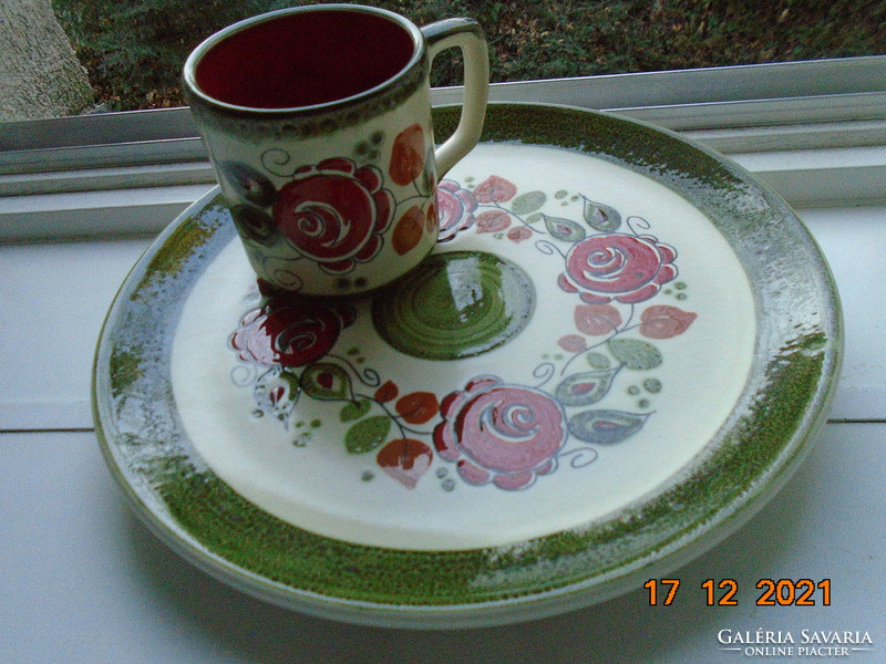 Hand painted majolica tea cup bowl embossed red rose pattern schramberg majolica factory