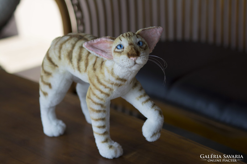 Artistic oriental cat plush, lifelike cat plush copy, artistic animal plush toy to order