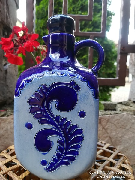 Hunting scene ceramic bottle, 18 cm high