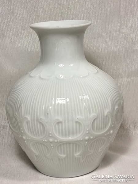 Royal porzellan bavaria kpm glazed white porcelain vase - 1960s Germany 1040/15