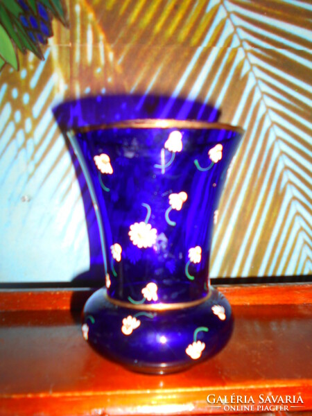Parade antique glass vase with enamel painted chamomile flower decoration