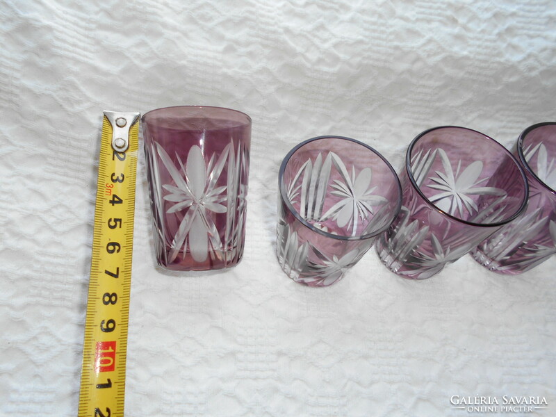 6 db csiszolt  lila színü  röviditalos pohár