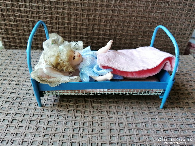 Dollhouse doll furniture with baby bed