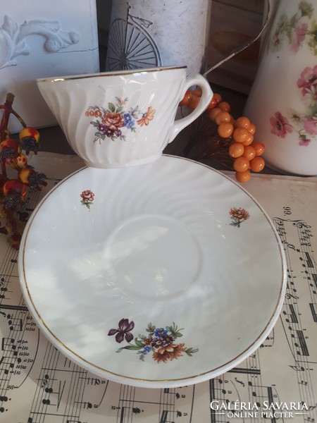 Granite tea set with flowers