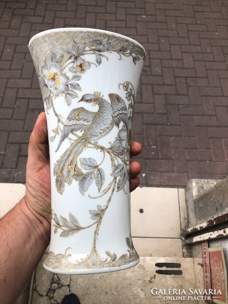 Kaiser porcelán váza, K. Nossek-től, 22 cm-es szépség.