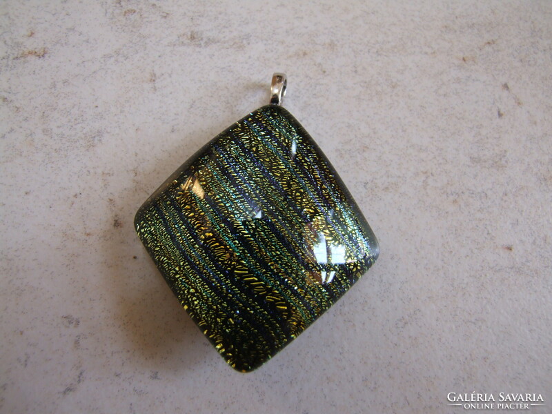 Glass pendant (230630)