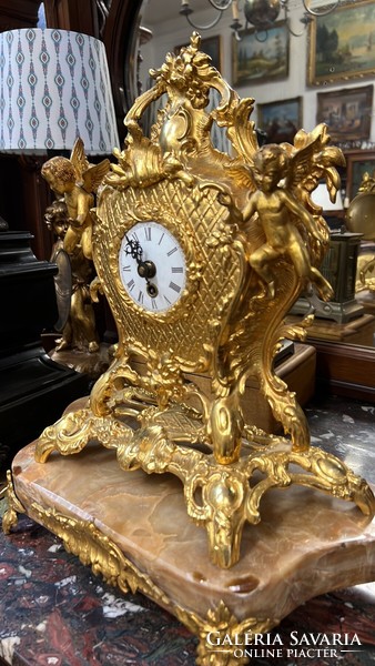 Antique style baroque putto table - fireplace clock