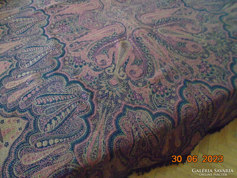 Kashmir bedspread