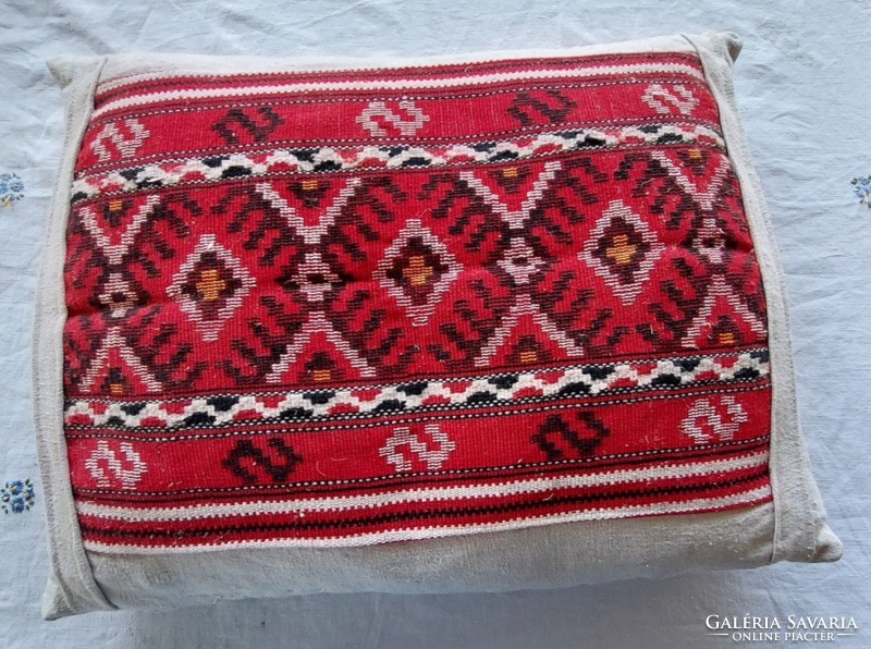 Antique Transylvanian hand-woven Toronto linen decorative pillow 52 x 42 cm