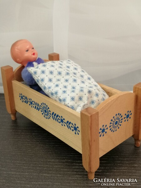 Dollhouse doll furniture with baby bed