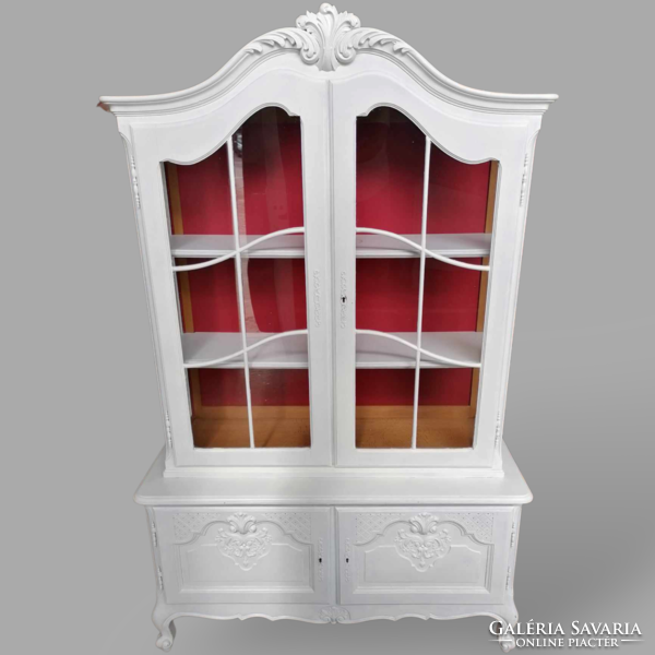 Neo-baroque provence display case