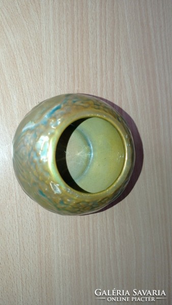 Zsolnay's eosin globe vase