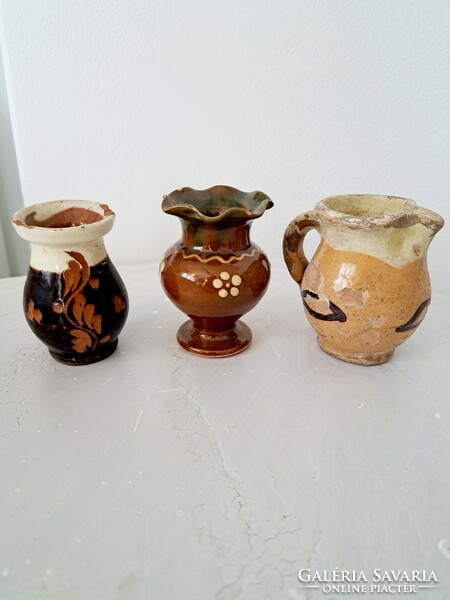 3 darab régi mini népi kerámia, kancsó, váza együtt