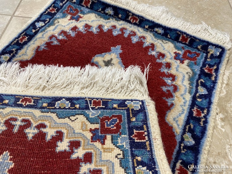 Iran nain Persian carpet 70x40cm