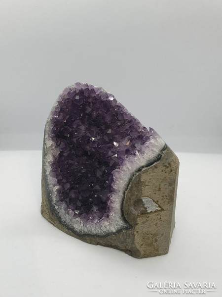 Amethyst mineral druse 1.25 kg