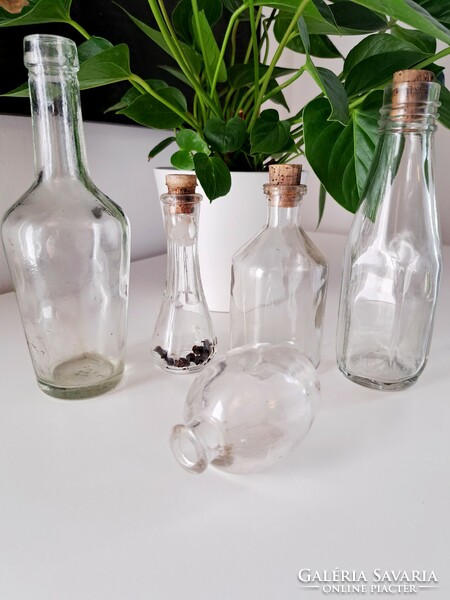 5 darab régi kicsi, mini üveg, gyógyszertári üveg, tojás alakú üveg együtt