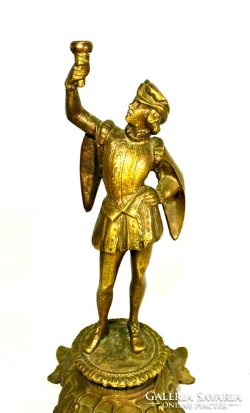 Renaissance lordship with chalice ... Antique bronze statue lamp