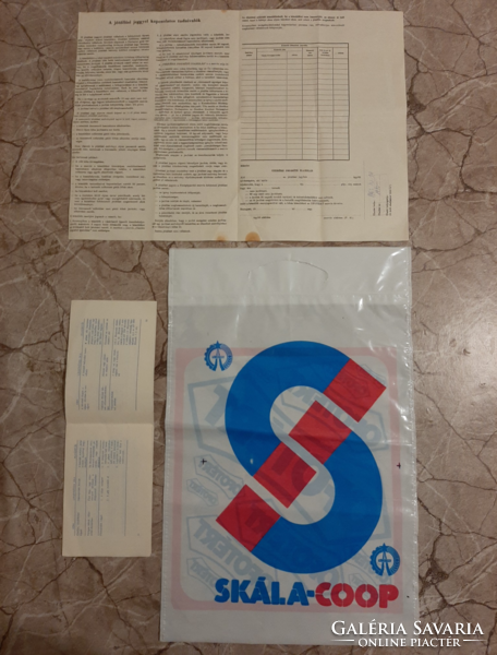 Retro (scale) bag, warranty card, user manual