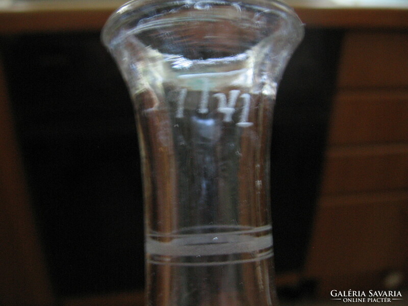 Old striped portion glass, bottle, calibrated 1/4 l